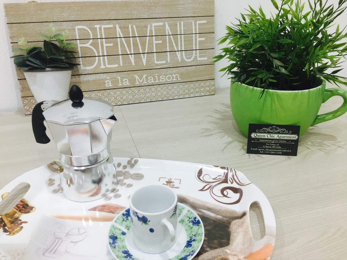 Queen Chic Apartment ลาสเปเซีย ภายนอก รูปภาพ