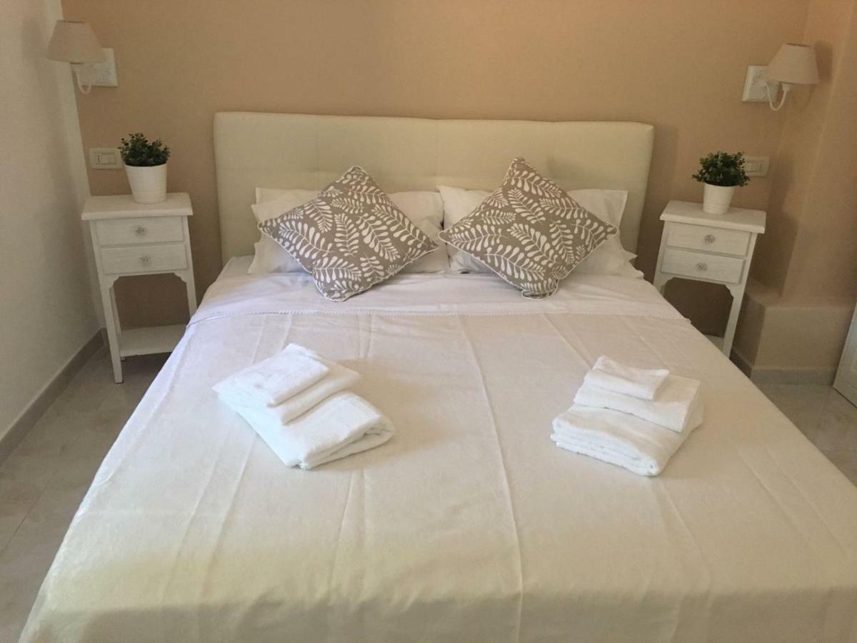 Queen Chic Apartment ลาสเปเซีย ภายนอก รูปภาพ